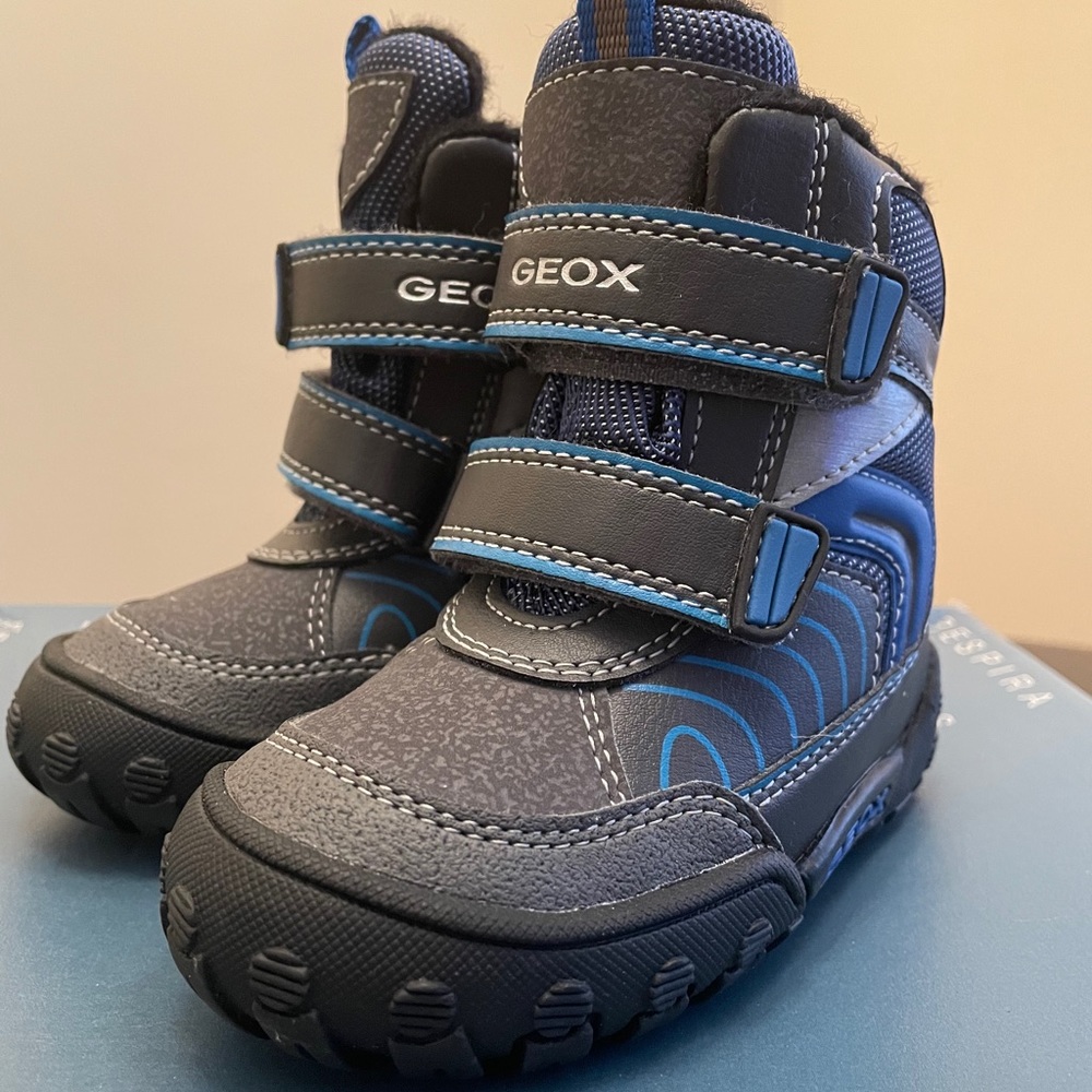 Toddler boy/girl winter shoes